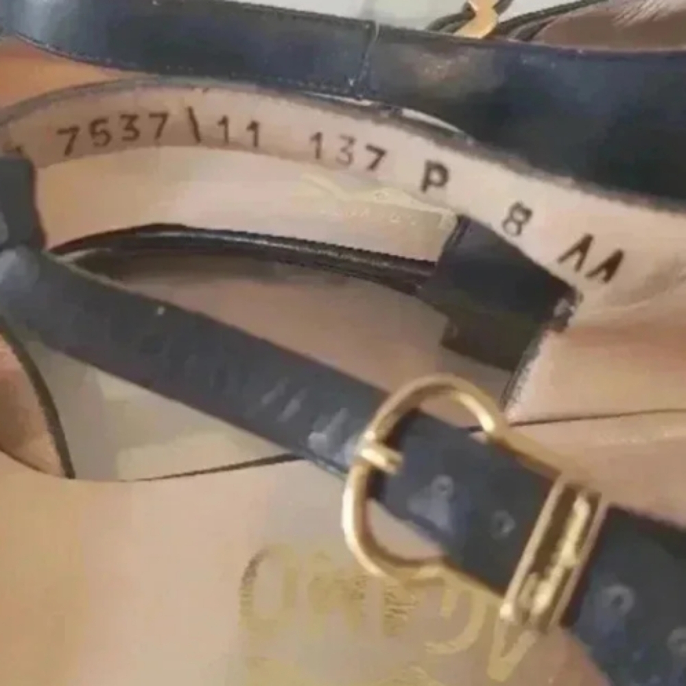 Salvatore Ferragamo blue flats - Picture 6 of 9